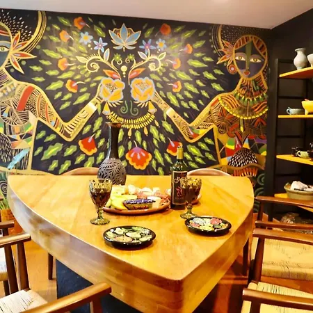 Luxurious Mid Century Modern Folk Art Home